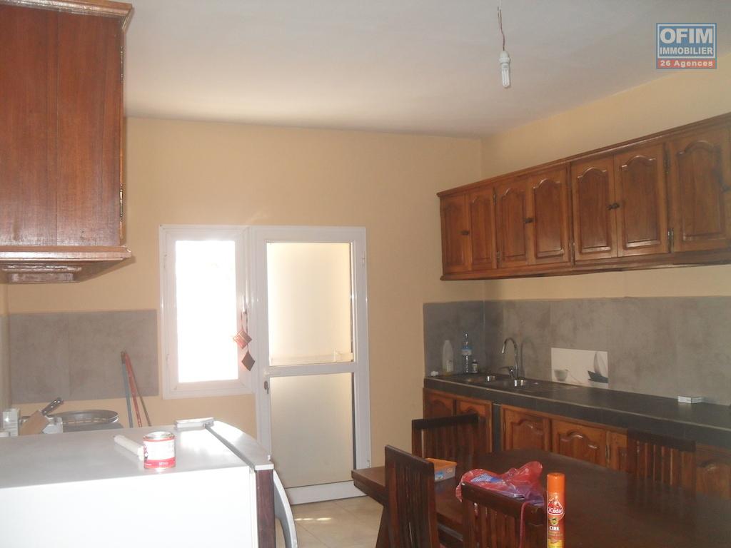 Louer Bureau Pour Habitation : Location maison villa antananarivo tananarive a louer