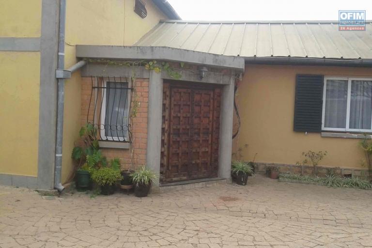 à vendre villa f3 à amboaroy ambohibao