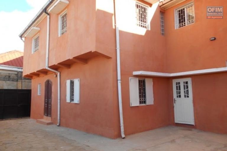 A louer une villa F4 près de l'école Française à Androhibe Antananarivo