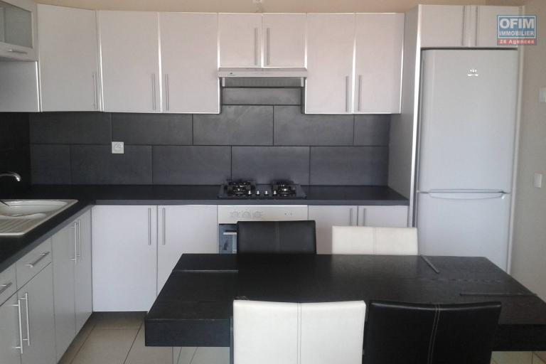 A louer un appartement T3 semi meublé à Ivandry Antananarivo