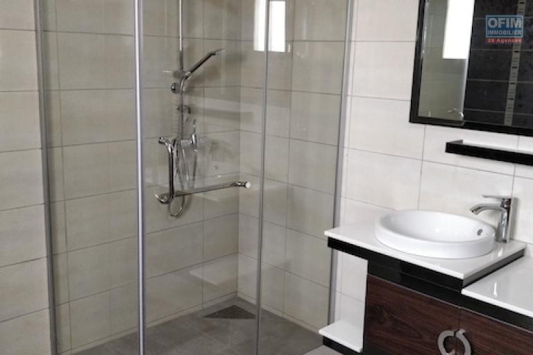 villa f4 &agrave; vendre &agrave; Ambatolampy tsimahafotsy. Contact Mr Jacky