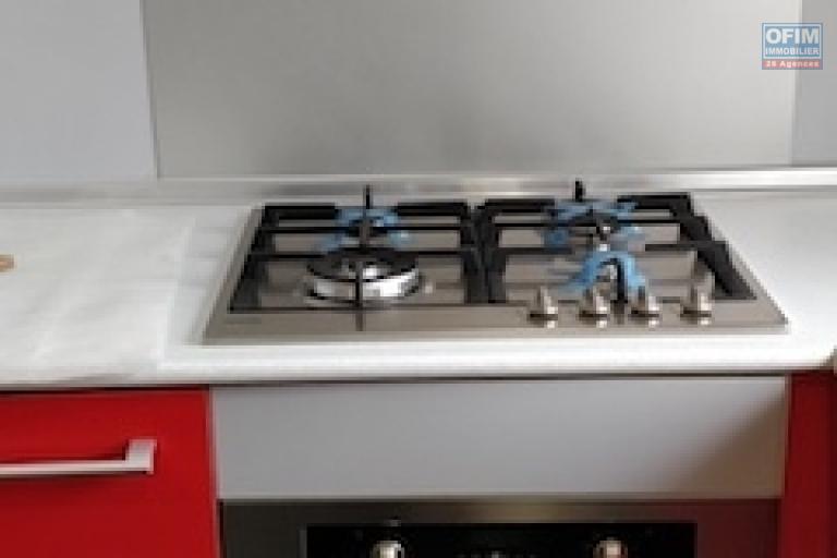 villa f4 &agrave; vendre &agrave; Ambatolampy tsimahafotsy. Contact Mr Jacky 0340244304