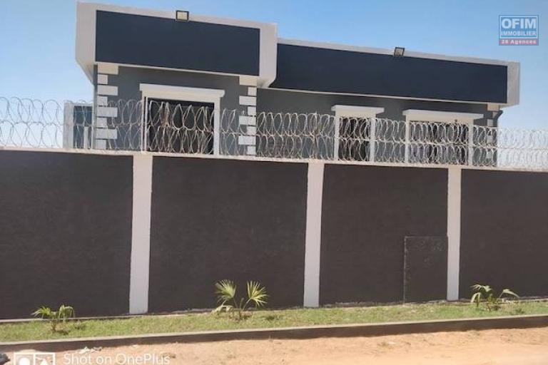 A vendre une villa F5 de standing neuve  avec 170 M2 habitable et vue magnifique  sur ivato. Contact Mr Jacky