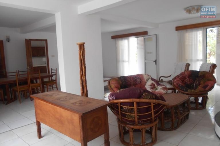 A louer une villa à étage F4 à Androhibe Antananarivo