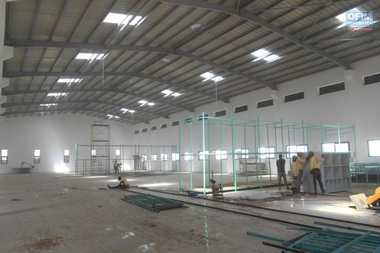 OFIM offre en location un entrep&ocirc;t neuf de 5000m2 &agrave; Anosizato CONTACT LALAINA