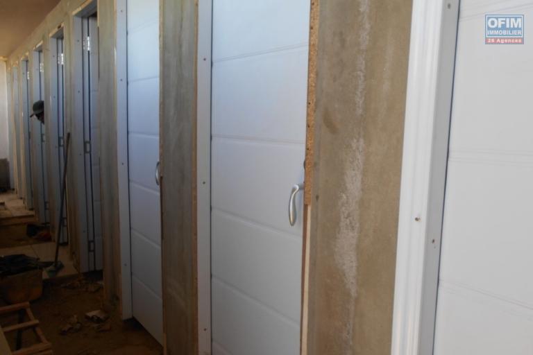 OFIM offre en location un entrep&ocirc;t neuf de 5000m2 &agrave; Anosizato ( LOUE ) CONTACT LALAINA