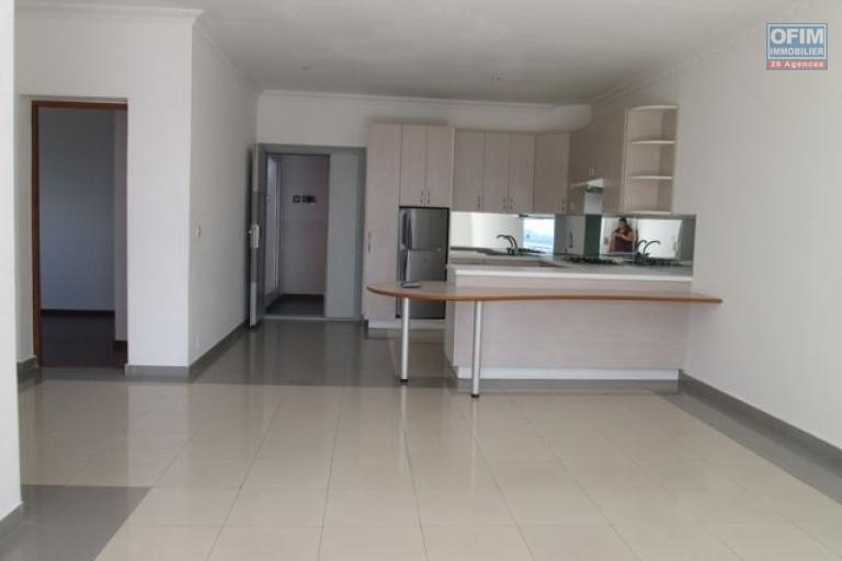 Appartement T3 avec vue à Ambatonakanga