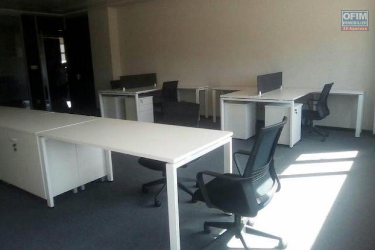 A louer des locaux de haut standing pour usage professionnels à Mandrosoa Ivato. (NON DISPONIBLE)