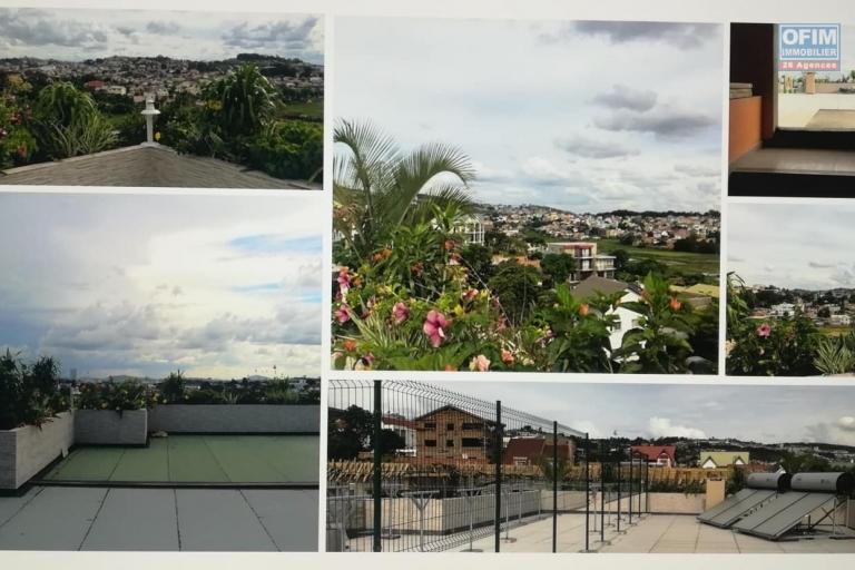 OFIM met en location des appartements T5 de standing fraîchement construits dans une résidence en quartier calme et sécurisé 24/24 avec une vue panoramique.LOUE - Terrasse ouverte