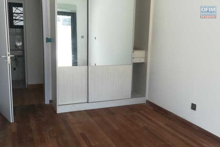 Location Appartement ANTANANARIVO (TANANARIVE) 6 appartements T3