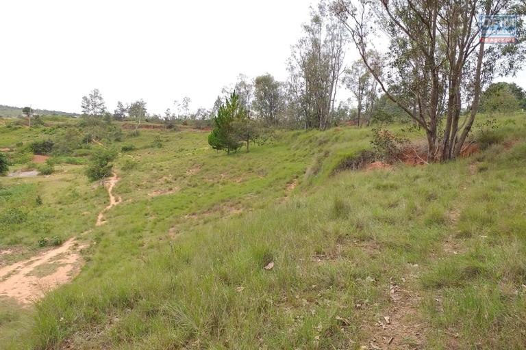 A vendre terrain de 4160 m2 à Tsimahandry - Ambohidratrimo