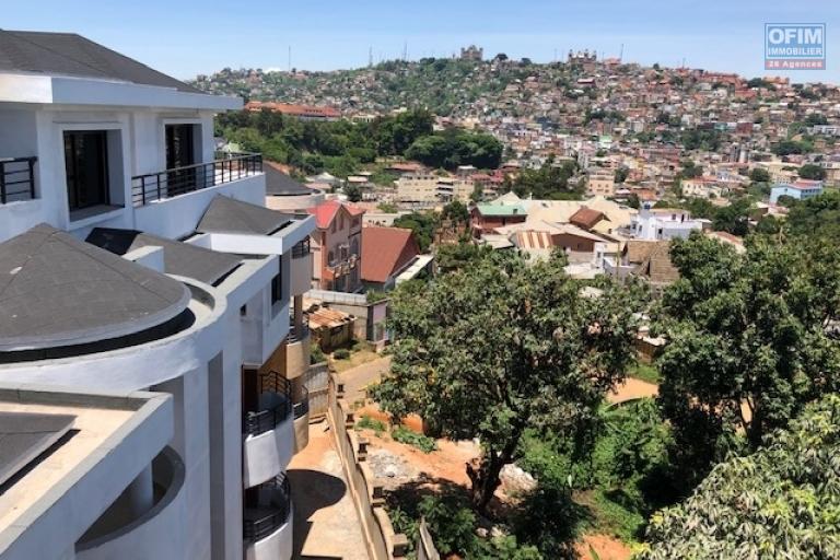 A vendre bel appartement T4 neuf avec une très belle vue à Tsiadana proche du centre ville