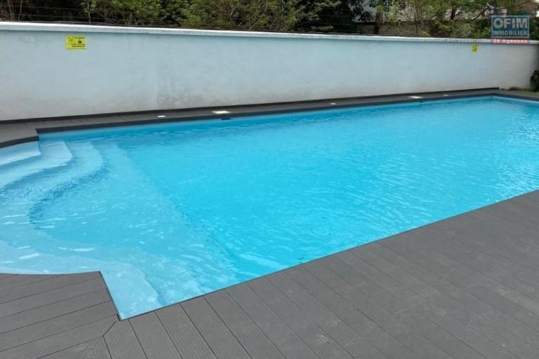 A louer un appartement de standing type T3 dans un quartier résidentiel et sécurisé avec piscine à Marais Masay