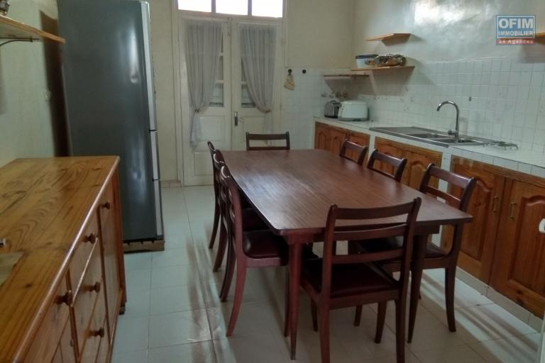 Location appartement T5 meublé à Alarobia Amboniloha