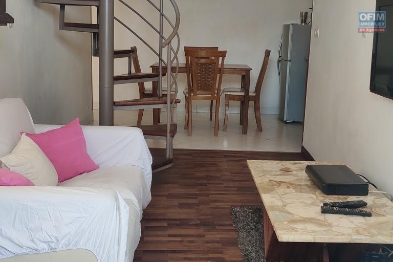 OFIM immobilier offre en location un appartement en duplex T2 meublé à Anosivavaka