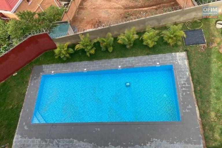 A louer des appartements neufs T5 avec piscine dans un endroit facile d'accès à Ambohibao (NON DISPONIBLE)