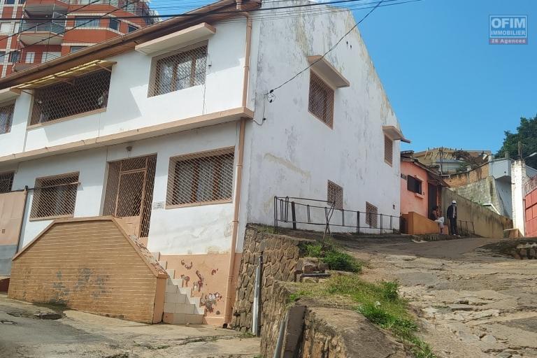 Maison F5 à étage dans le quartier très prisé de Cité Planton Ampahibe- Antananarivo