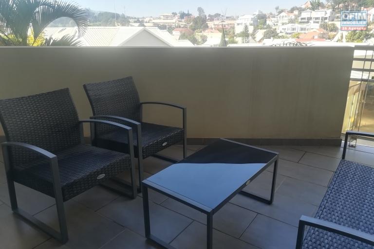 Un appartement T2 entièrement meublé dans une résidence à Ambatobe