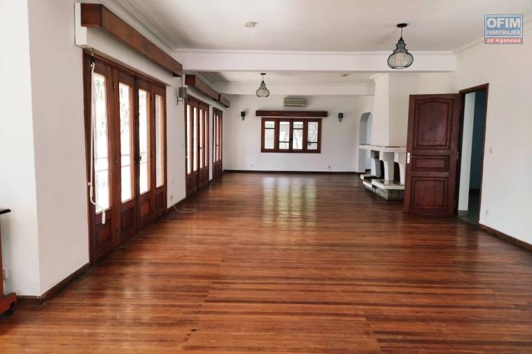 OFIM Immobilier offre en location une Villa F6 sur Ivandry