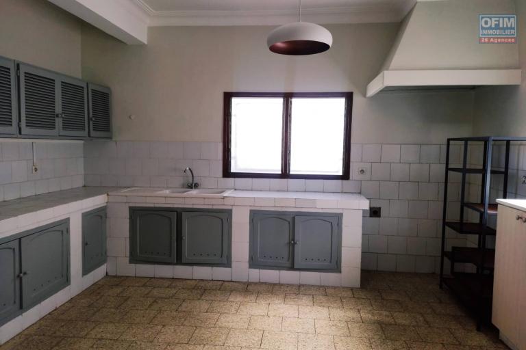 OFIM Immobilier offre en location une Villa F6 sur Ivandry
