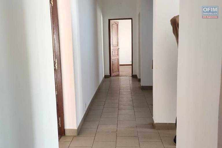 OFIM Immobilier offre en location une Villa F6 sur Ivandry