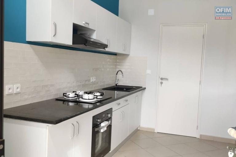 OFIM immobilier offre en location une villa basse neuve F4 à 6min du Leader Price Ambatobe