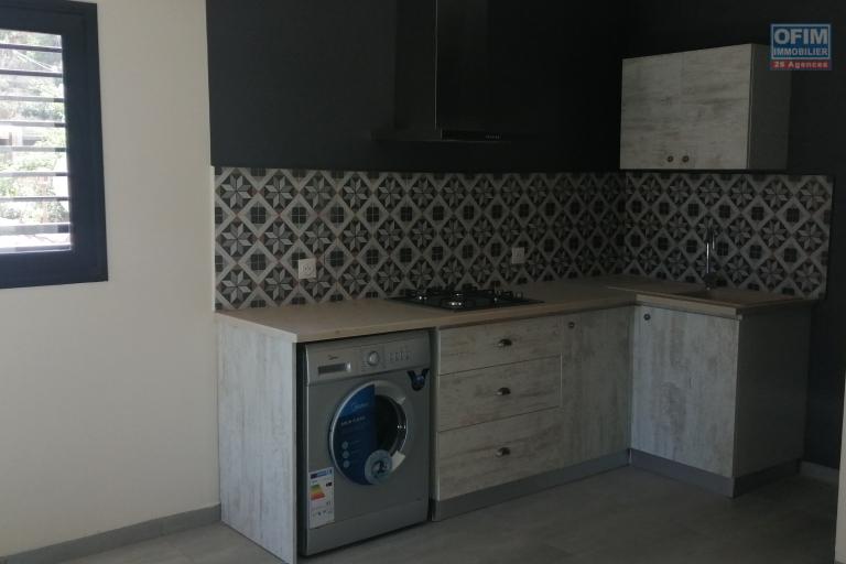 Appartement T3 neuf, bord des route à Tsimbazaza