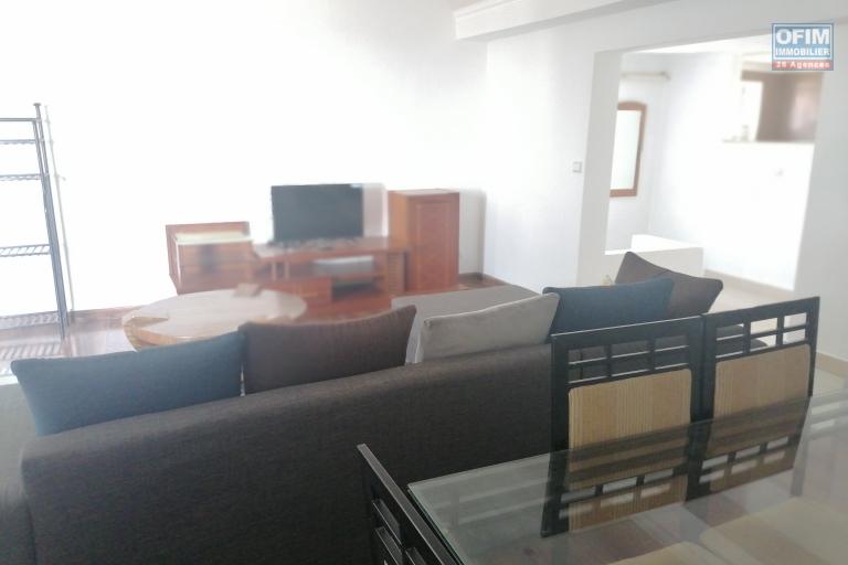 À louer un appartement meublé de type T4 à deux pas du centre ville sis à Ambohidahy Ambatonakanga