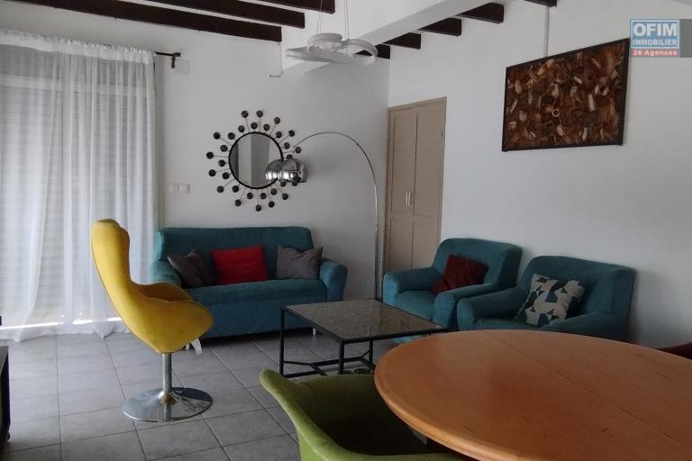 Villa piscine à Ambatobe -Antananarivo