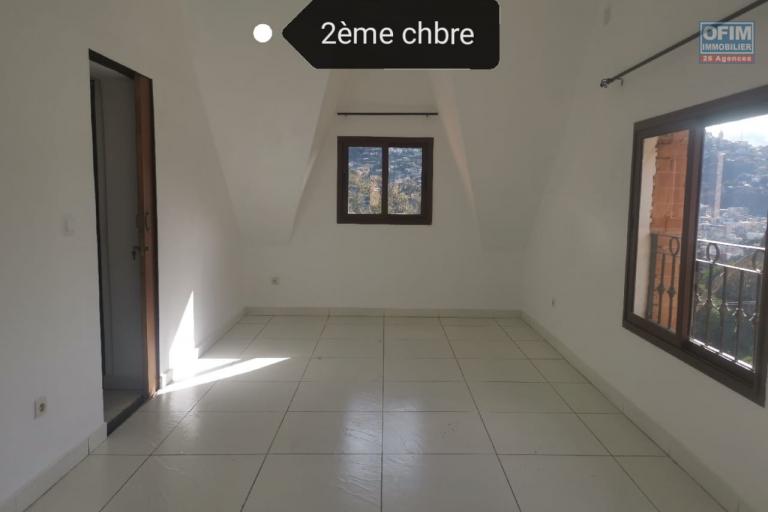 Un grand appartement T3 sécurisé à Ambohimiandra Antananarivo