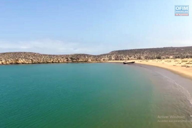 En exclusivité, un terrain de 10 Ha bord de route et bord de mer, morcelable par lot de 1Ha à St Augustin Tuléar