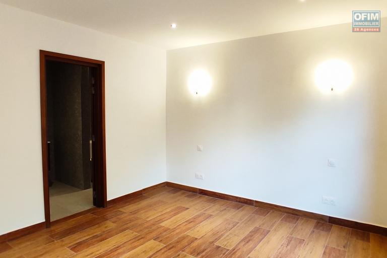 Location appartement T2 neuf dans une résidence bien sécurisée sur la haute ville d'Ambohipotsy