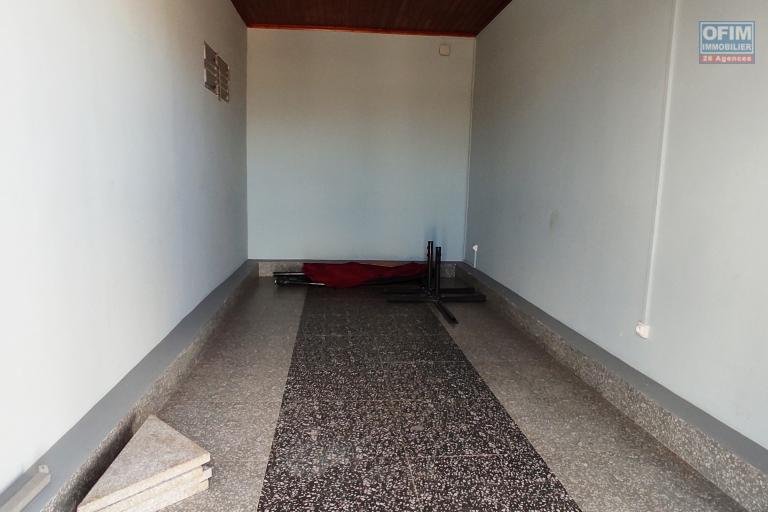Location d'une villa  F4 neuve à Alasora