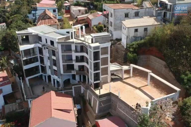 Immeuble R+3 en cours de finition à vendre sur Antananarivo