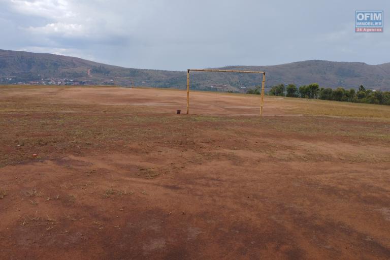 Terrain plat de  7149 m2 avec vue dégagée sur Ambohimalaza- Antananarivo