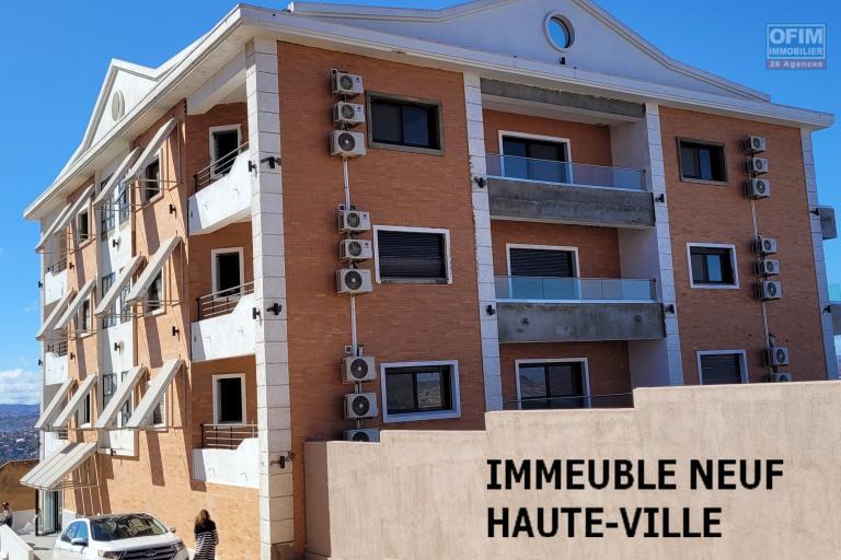 A louer un appartement T3 de 90m2 neuf de standing sécurisé à ambohipotsy haute ville Tananarive belle vue