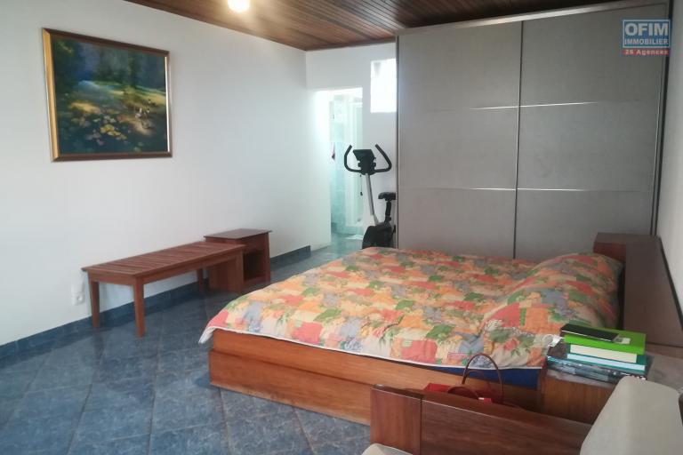 Une villa F3 meublée avec jardin à Tsiadana