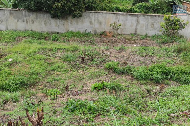 vente d'un terrain de 2300m2 à Ambohibao Ambohijanahary