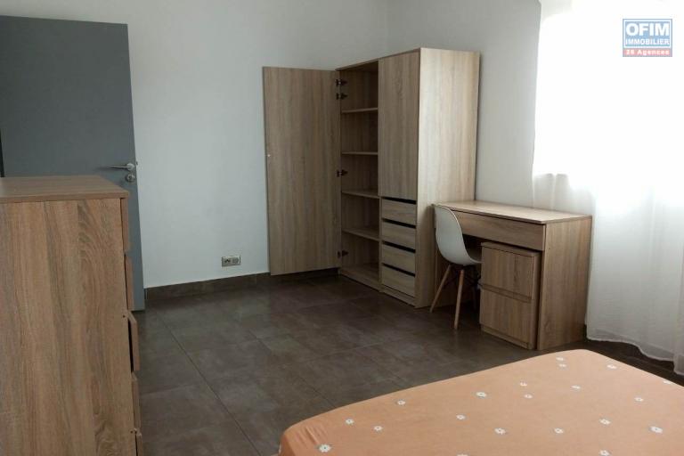 A LOUER Appartement de type T5 meublé équipé sis à Ambatobe à 5min à pieds du Lycée Français. contact Francia