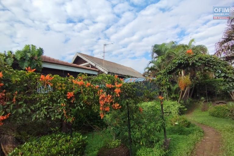 Une belle propriété de 4077 m2 nichée dans un cadre arboré à Tanjombato Androndrakely- Antananarivo