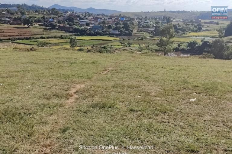 PRIX EN BAISSE à vendre terrain de 2075M2 à ambatomena Ahi/trimo
