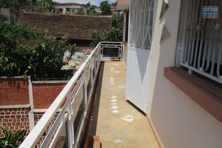 Une maison F5 sur 2 étages Cité Planton Ampahibe
