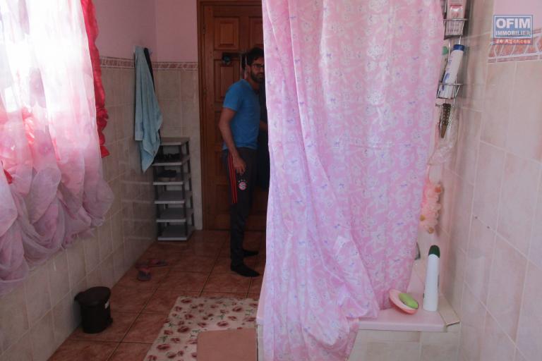 Une maison F5 sur 2 étages Cité Planton Ampahibe