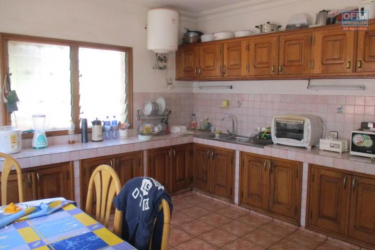 Une maison F5 sur 2 étages Cité Planton Ampahibe