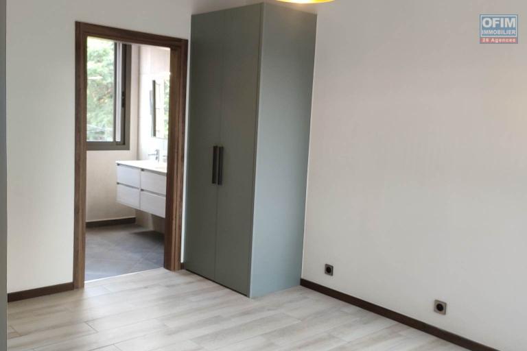 OFIM immobilier loue un appartement neuf T4 de 170m2 sur Ivandry qui est disponible de suite.
