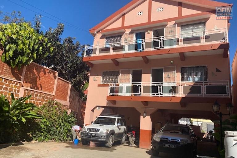 Une maison F5 sur 2 étages Cité Planton Ampahibe