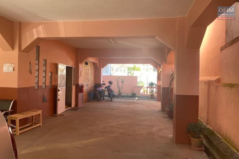 Une maison F5 sur 2 étages Cité Planton Ampahibe