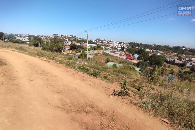 Terrain de 630 m2 avec un magnifique vue à 10 min d'Ambatobe- Antananarivo