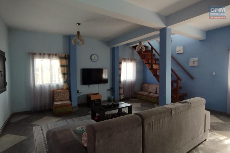 Villa F5 à étage dans une résidence à Beravina- Ilafy