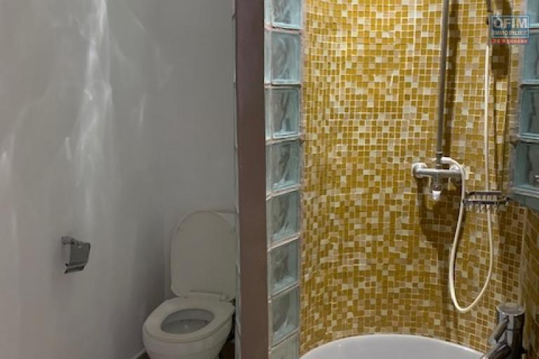 Une maison F3 à Andohalo ( LOUE )